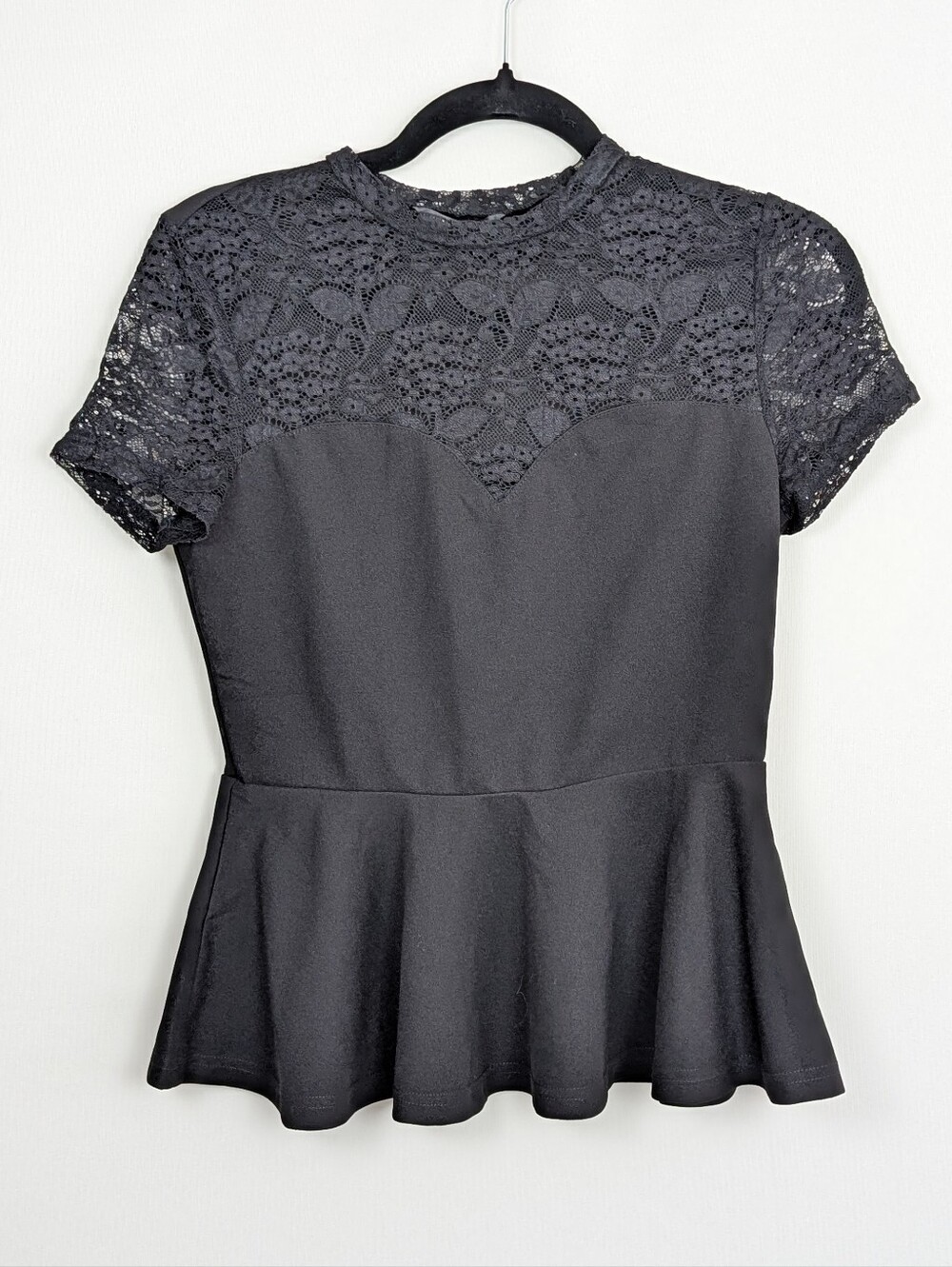 SHEIN Black Sweetheart Short Sleeve Lacy Peplum Blouse Top Size Small - Picture 5 of 9